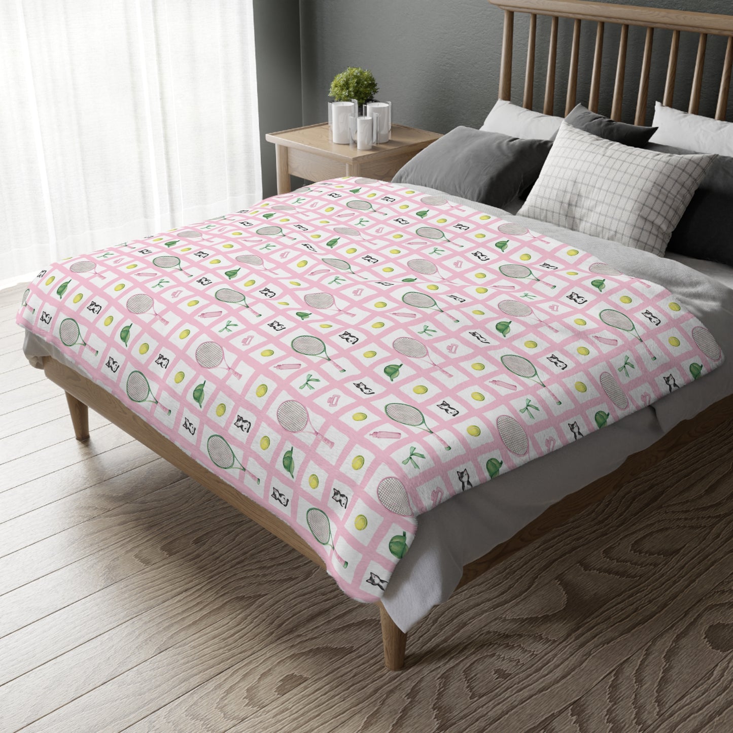 Cozy Velveteen Microfiber Blanket - Fun Tennis and Cat Theme for Home Decor
